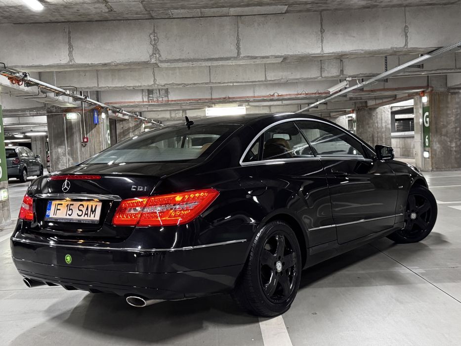 MERCEDES-BENZ E-Class 2011 — imagine 4