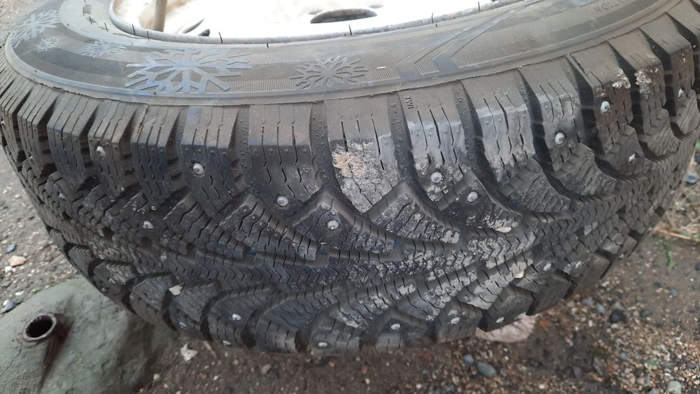 Шины зимние с шипами