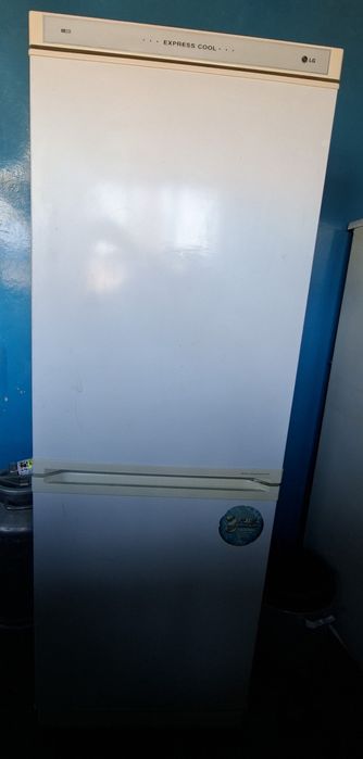 Продам холодильники