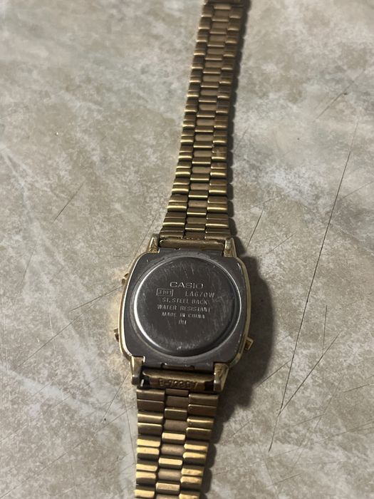 Часы Casio LA670W