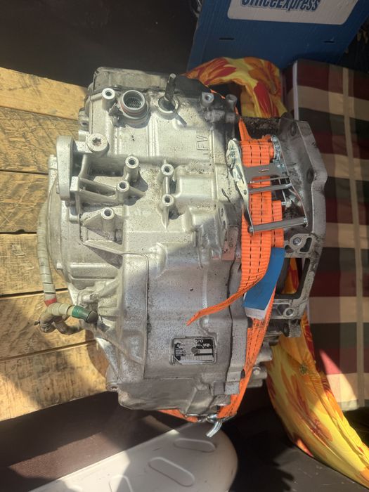 Автоматична скоростна кутия Volvo XC90 4.4 V8 B8444S AISIN TF-80SC – рециклирана