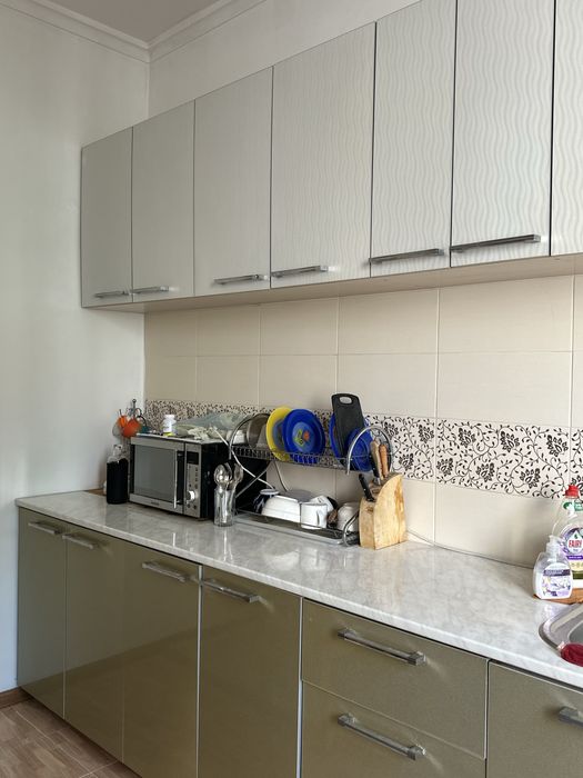 Продается кухонный гарнитур б/у