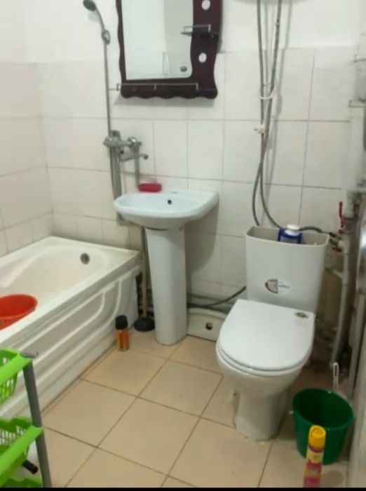 Продам полуторку, ул.Жукова 21