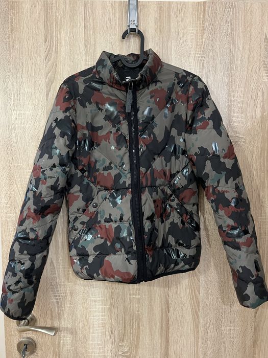 Пролетно/ есенно Дамско яке G-star Raw камуфлажно