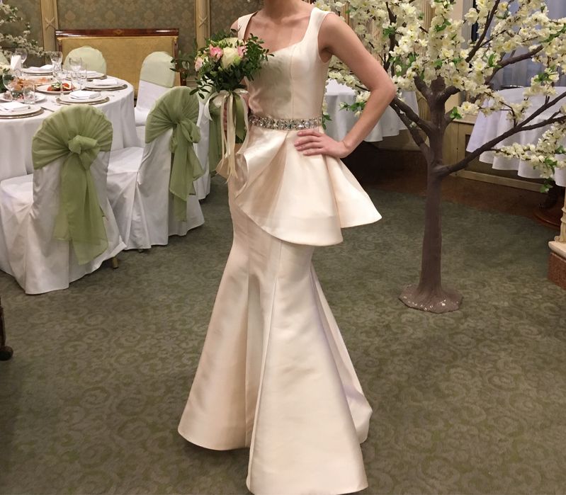 Шикарное свадебное платье