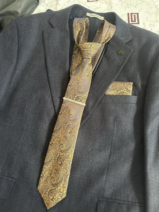 Костюм с брюками классический