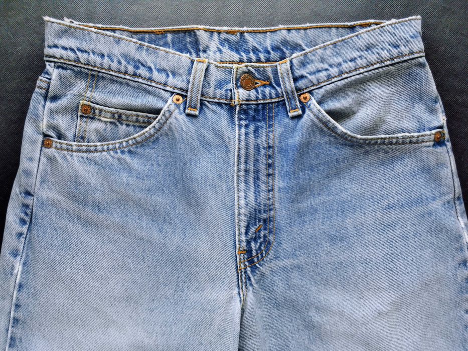 VINTAGE 1997 Made in U.S.A. LEVI'S® 550™ Orange Tab™ Jeans — W31 L32