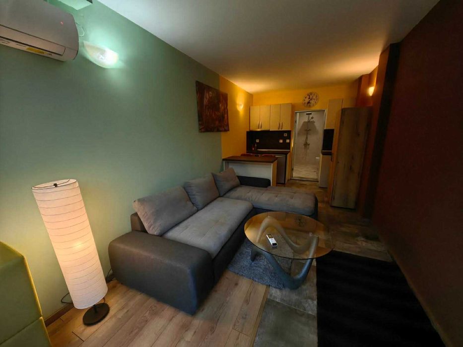 Дава се под наем Едностаен апартамент в София, Витоша - 30 кв.м за 368.73 € - Снимка #2