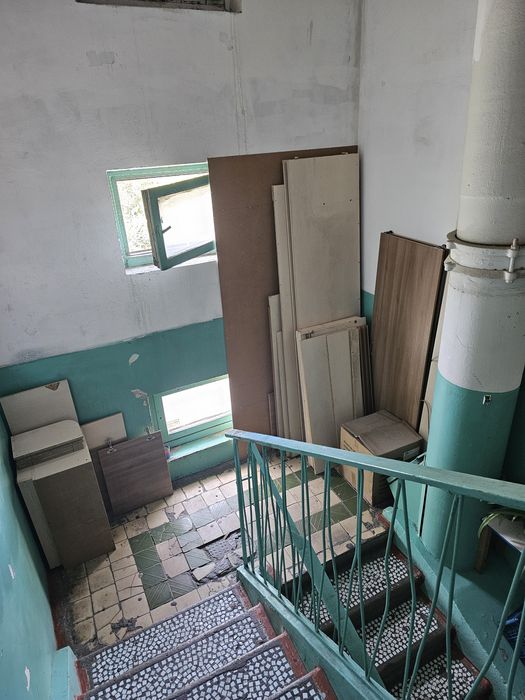 Разобранный шкаф