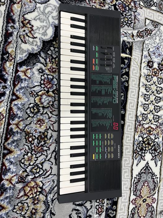 Pianino (sintezator) - YAMAHA PSS-270
