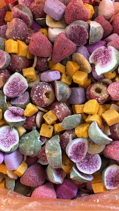 Сублимрованные фрукты и клубника