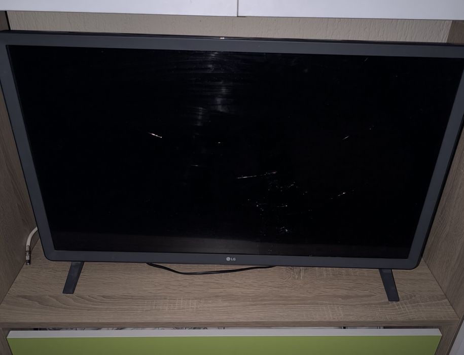 Смарт телевизор LG 32 инча (за части)