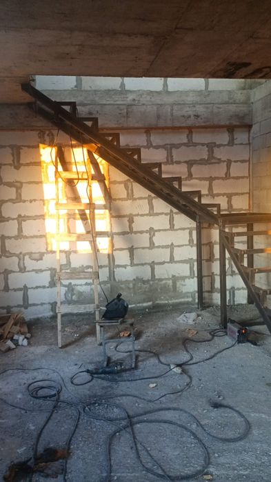 Каркасы лестниц качественно Лестницы под ключ