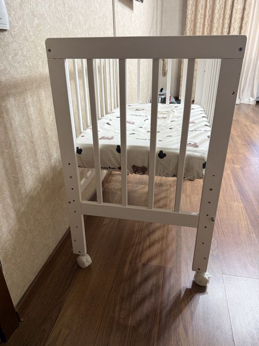 Продам детскую кроватку