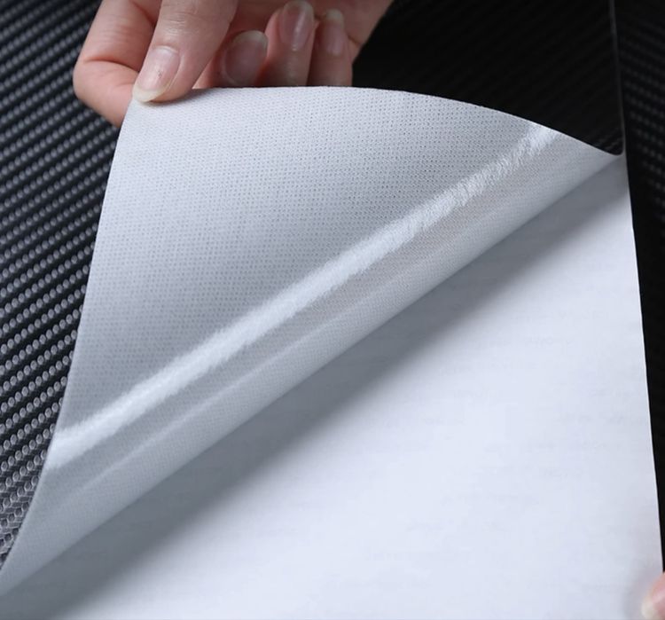 Tracker 2 avtomobiliga carbon