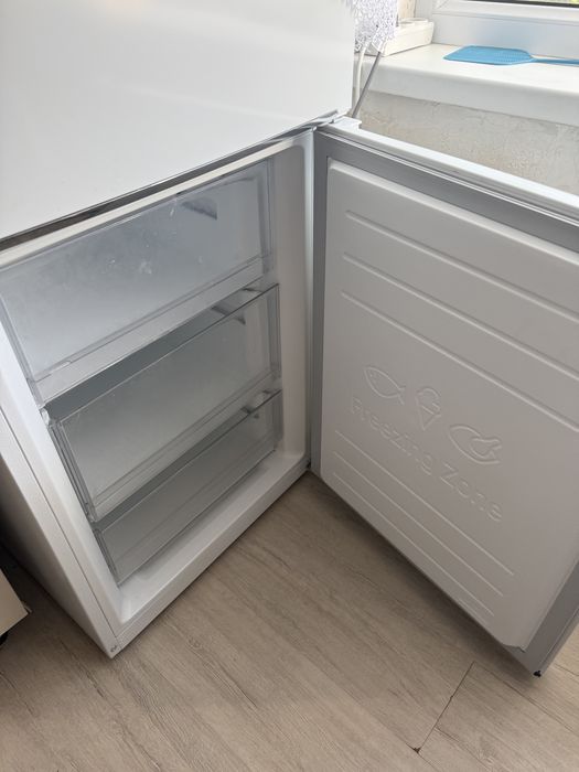 Холодильник новый LG