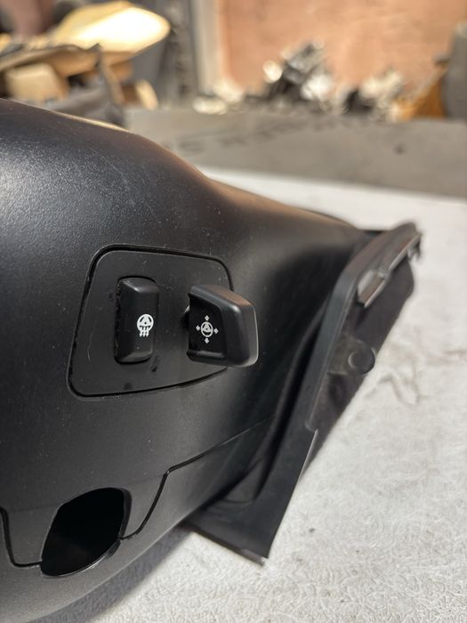 Бутон подгрев на волана BMW F01 F07 F10