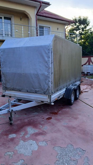 Remorca 2 axe, 750 kg MMA, Foarte încăpătoare