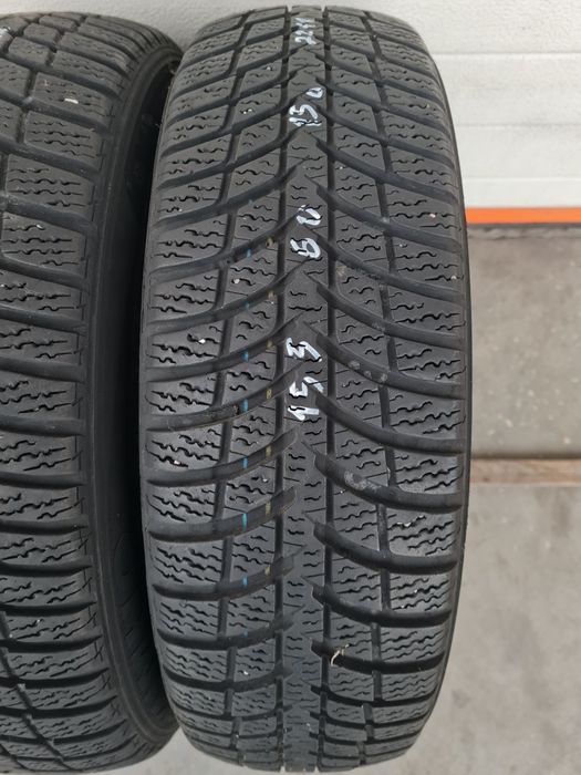 Зимни гуми 2 броя KUMHO Izen KW23 155 60 R15 дот 1122