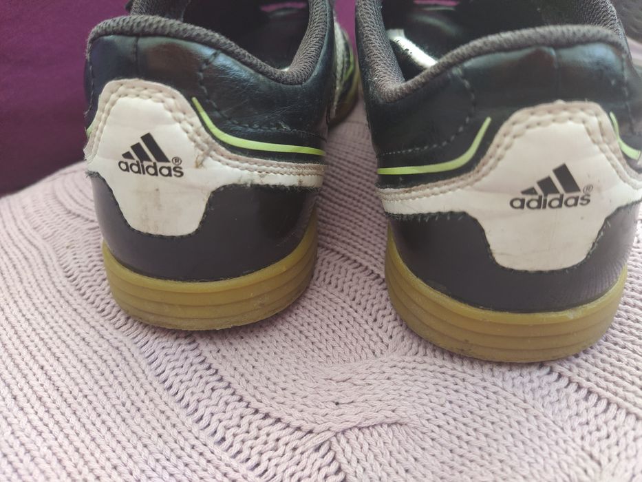 34 номер Adidas Davicto маратонки