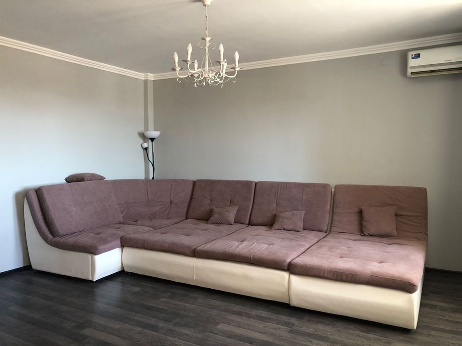 Продам диван угловой правой