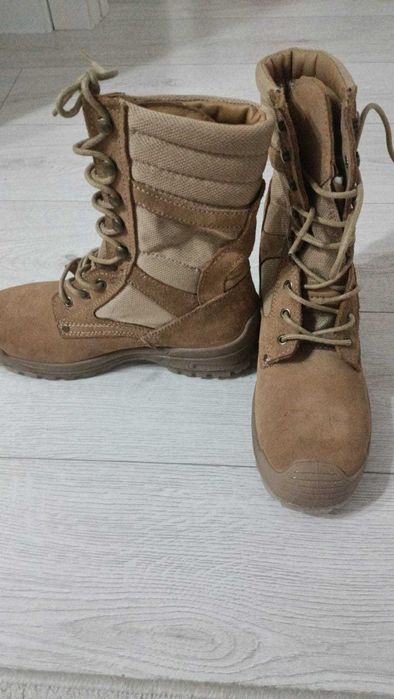 Берцы бежевые замшевые