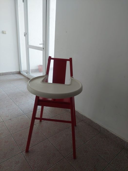 Pătuț copil ikea și scaun rosu copi ikea