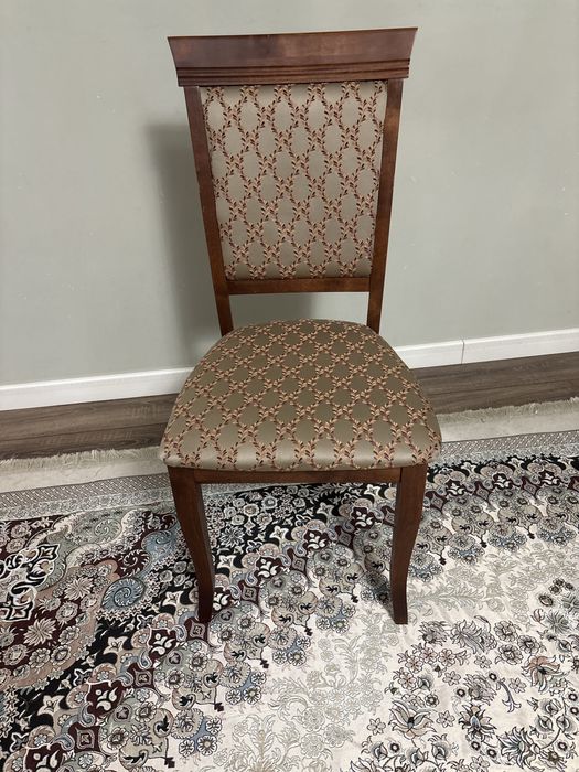 Стулья для гостиной 8 шт.