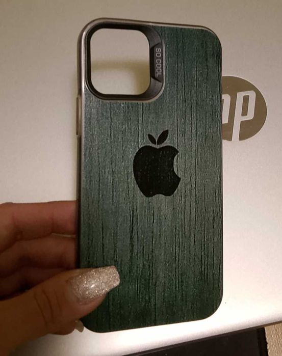 Калъф за iPhone 12