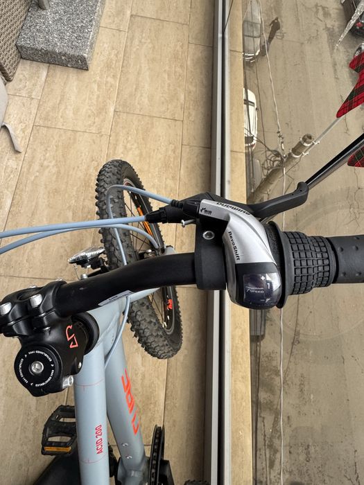 Bicicleta Cube Acid 200, 2023, roti/cadru 20”.