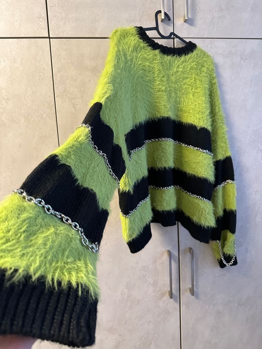 Екстравагантен пуловер The Ragged Priest