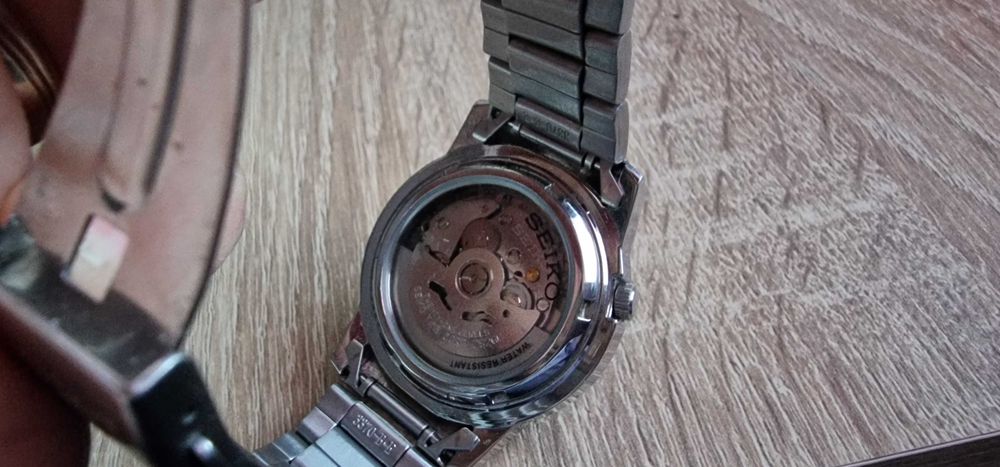 Superb ceas SEIKO 5 automatic