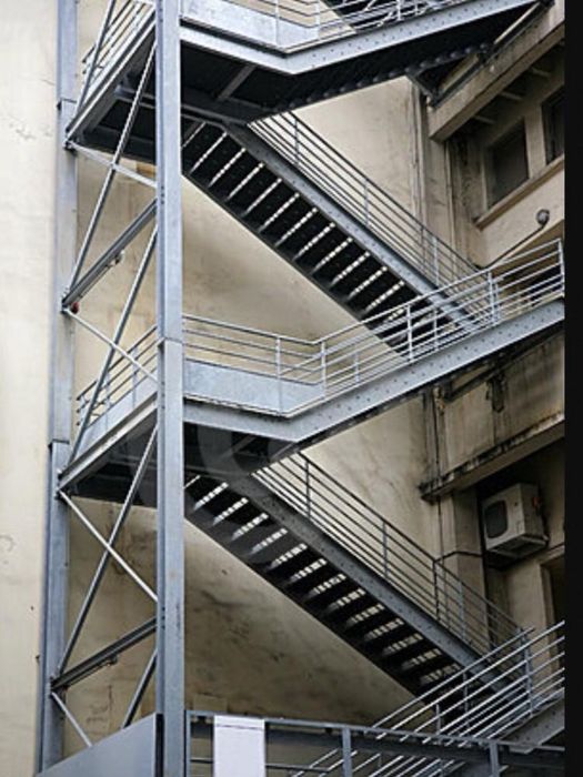 Scara metalica zincata pentru evacuare