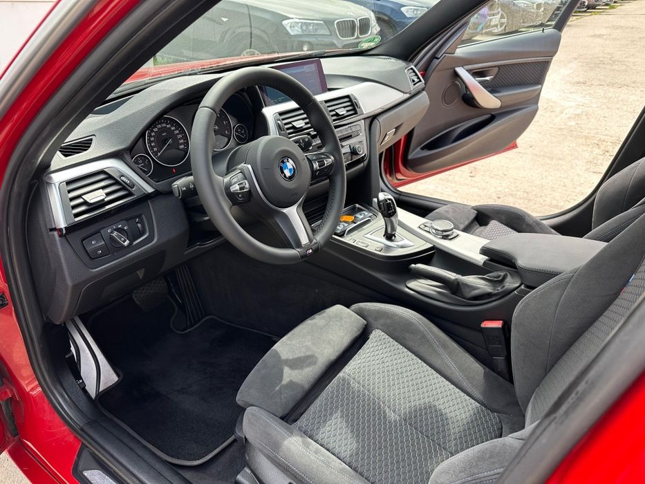 BMW Seria 3 f30 Facelift 320d M Paket 190cp  motor b47 Euro6 Head up moduri Garanție Germania Automat Full Led