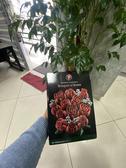 Лего Букет красных роз – 822 деталей