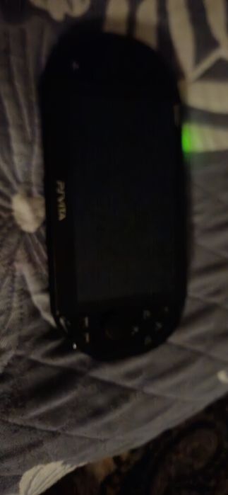 Продам psvita в хорошем состоянии