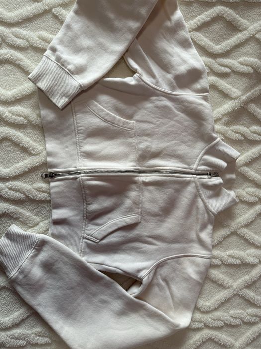 Горнище Stradivarius чисто нови