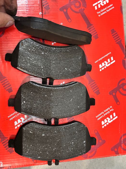 Placute frana fata ate mercedes c clas w204