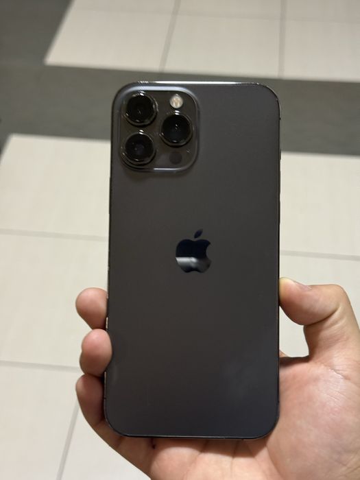Продам Iphone 13pro max