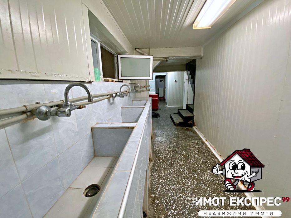 Продава се Промишлена сграда в Асеновград - 302 кв.м за 1656 €/кв.м - Снимка #16