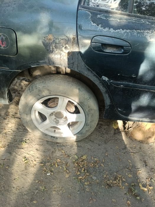 Митсубиси Галант на разбор