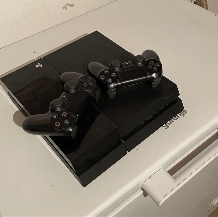 Sony playstation 4