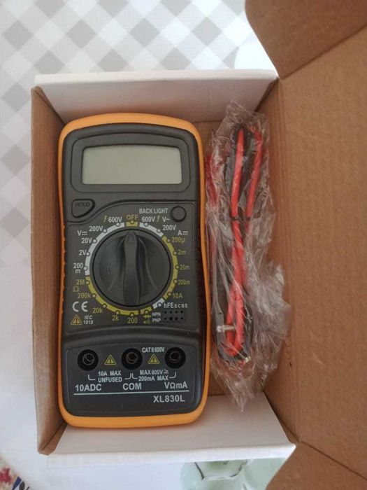 мультиметр цифровой с подсветкой и звуковой прозвонкой.