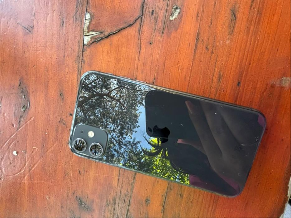 Iphone 11 simplu negru