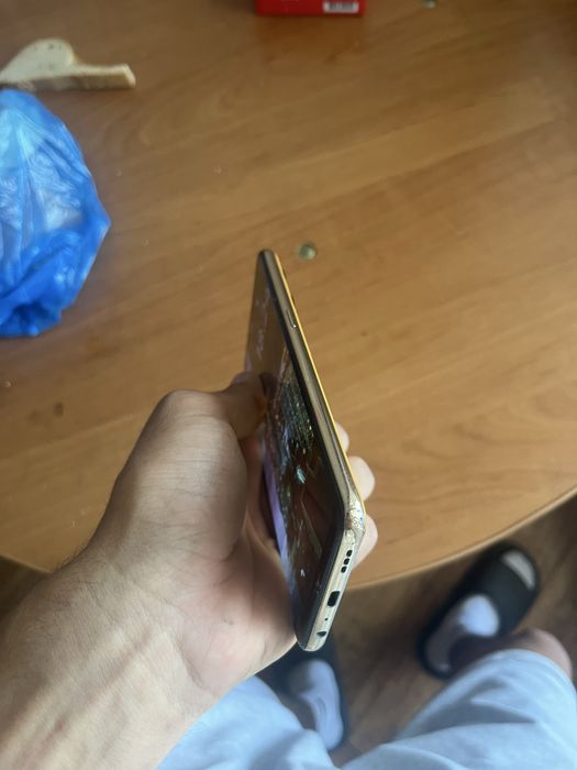 Продается oppo note 8T