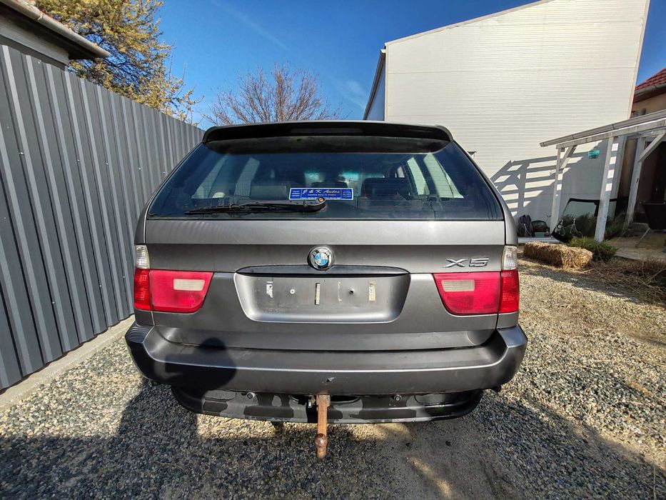 Dezmembrez Bmw x5 e53