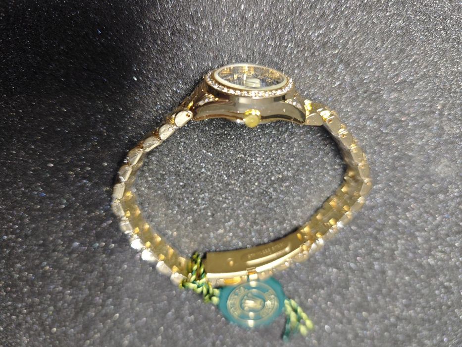 Женские часы новые