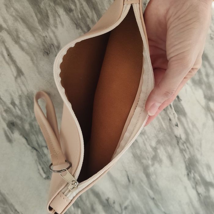 Клатчи новые еее