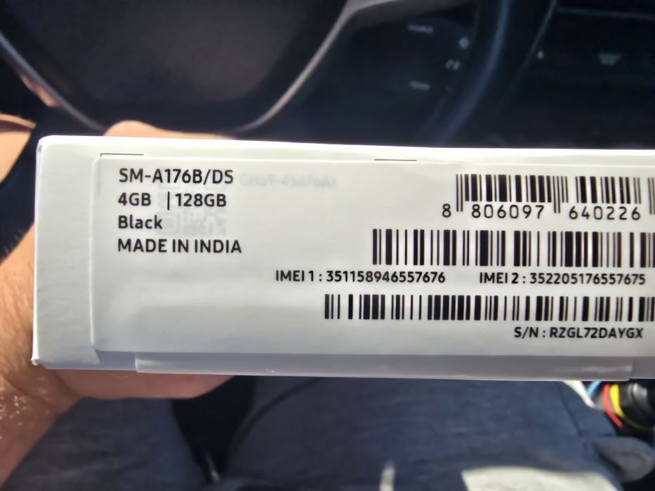 Samsung galaxy A17 5 g 
900 lei
Nou / sigilat 
Cu factura
Preț de achiziție este 1400 lei