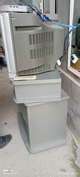 Televizor pastavkasi bilan sotiladi